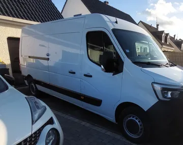 Превозвач Ван Renault master в Liévin Франция